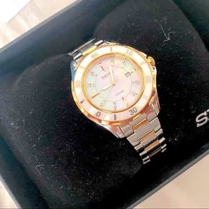 Ladies Seiko watch on link bracelet. Gently used.